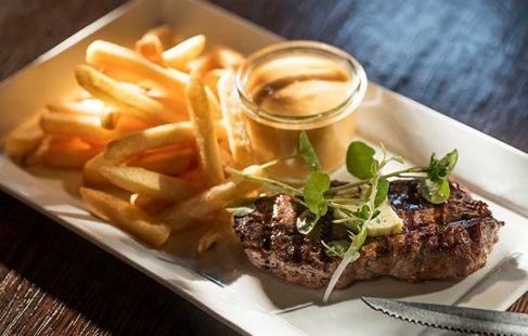Frisk fisk og gourmetsteak