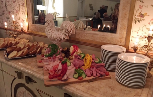 Fredagsbuffet og Disneyshow