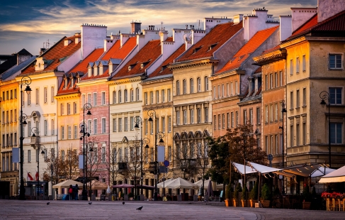 Billig sviptur til Warszawa