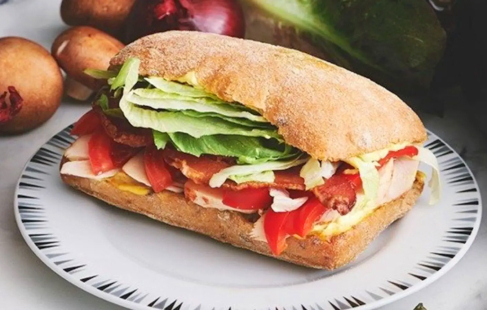 Sandwich eller pastasalat