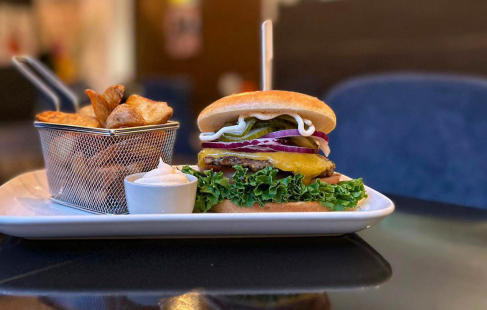 Valgfri burger hos Cóz Café